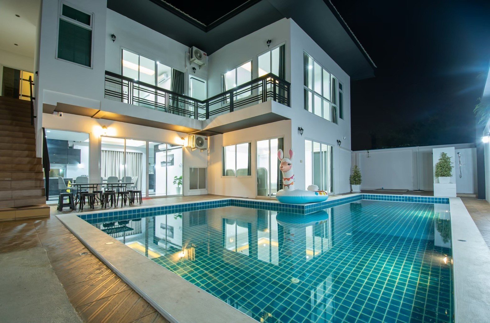 บ้าน Pool Villa