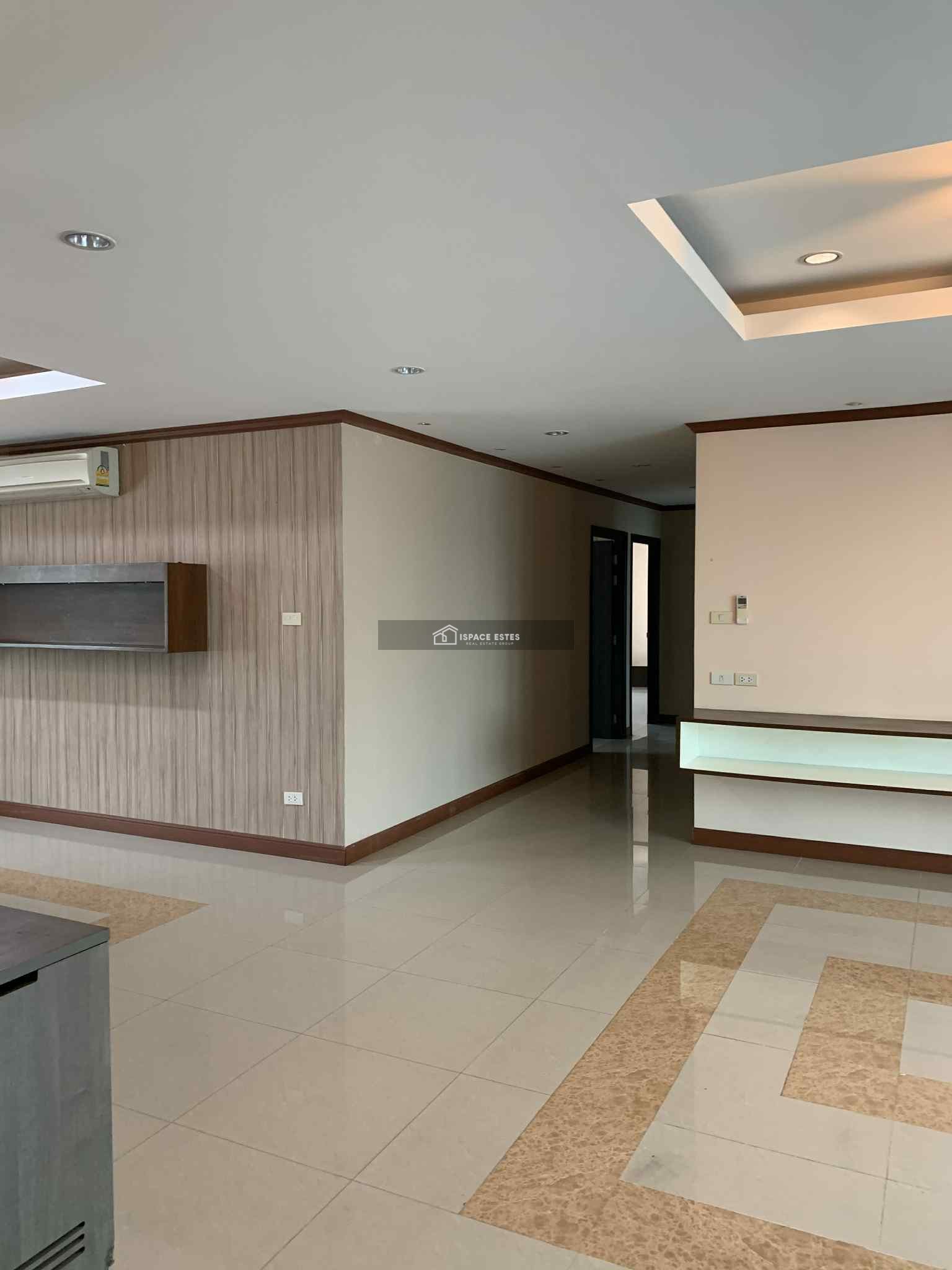 ให้เช่าอาคารสำนักงาน 5ชั้น เอกมัย12 ที่ดิน 215 ตรว พื้นที่ใช้สอย 2,200 ตรม ทำเลเหมาะทำร้านอาหาร,ผับ,คลีนิค,สำนักงาน
