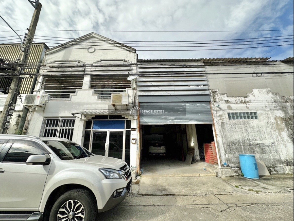 ขายทาวน์เฮ้าส์ 2 ชั้น พร้อมออฟฟิศ มบ.เพ็นโก้วิลล์ ศรีนครินทร์ สมุทรปราการ