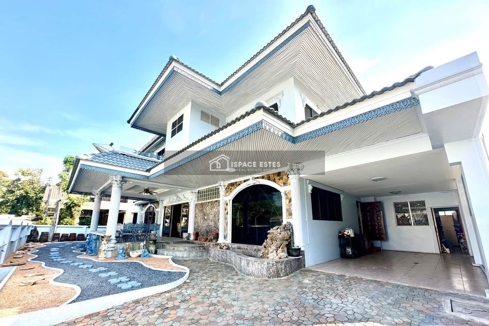 ให้เช่าบ้านเดี่ยว 2ชั้น ตลิ่งชัน-ราชพฤกษ์ ซอยบรมราชชนนี ติด VELO Plaza 120ตรว 900ตรม รีโนเวทใหม่ทั้งหลัง ตกแต่งสวยงามพร้อมอยู่